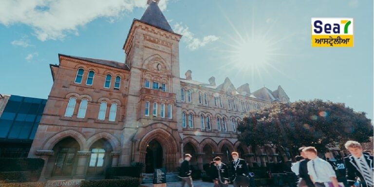 Newington College